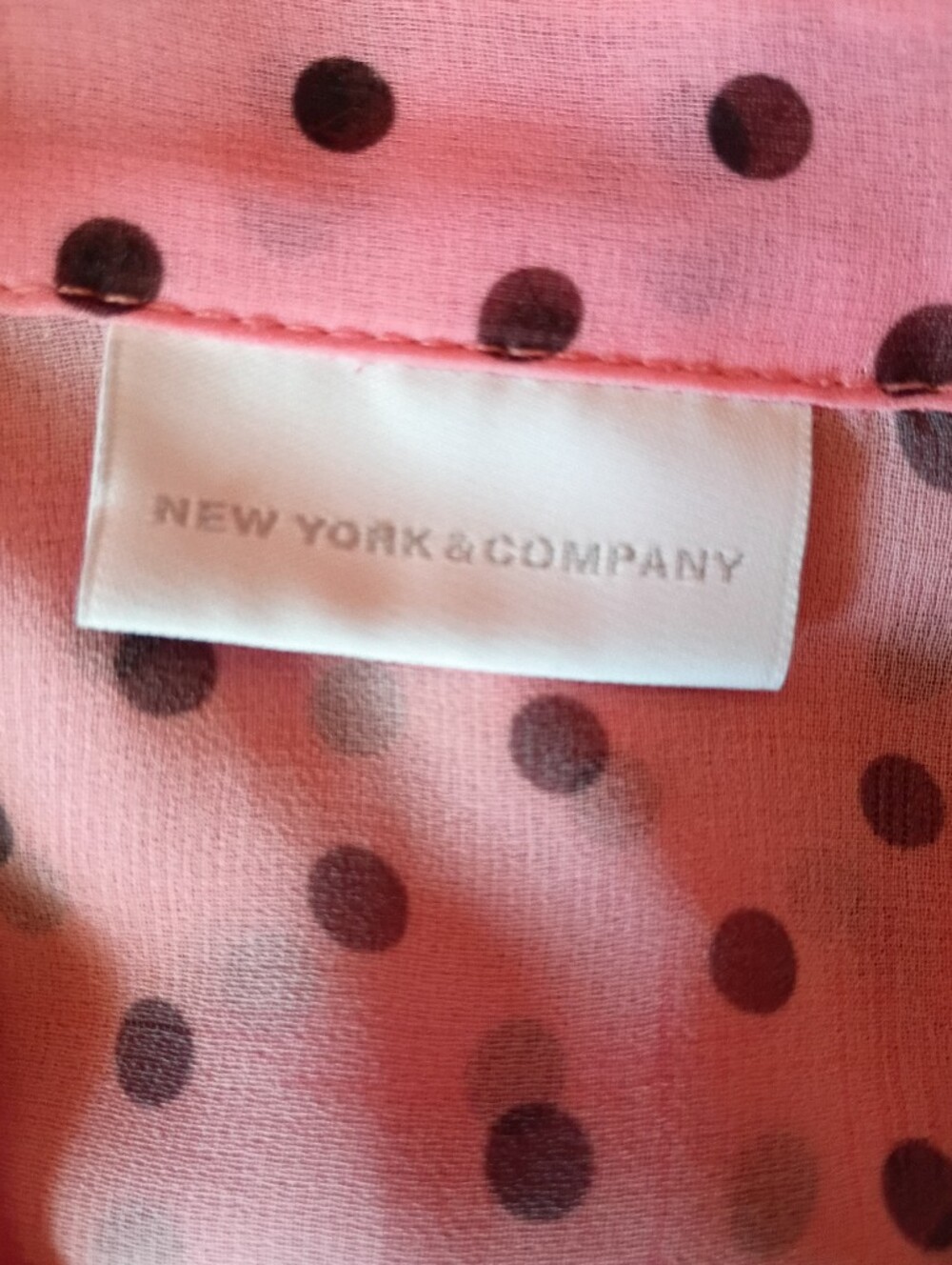 New York & Company Ladies Pink Polka Dot Sheer Tie-Front Sleeveless Blouse Sz Lg - Picture 9 of 10